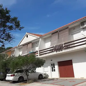 Irena , Božava Croatie